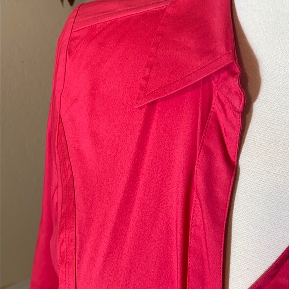 Express button down - Picture 3 of 3